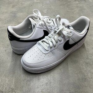 Nike Air Force 1 '07 Low White Black Pebbled Leather Men's 9 CT2302 100 - Used
